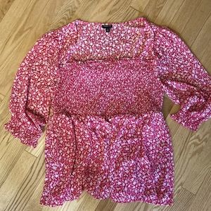 NWOT Torried Women’s Top. Pink/White Pattern. Ruched Bust. Sz. 2